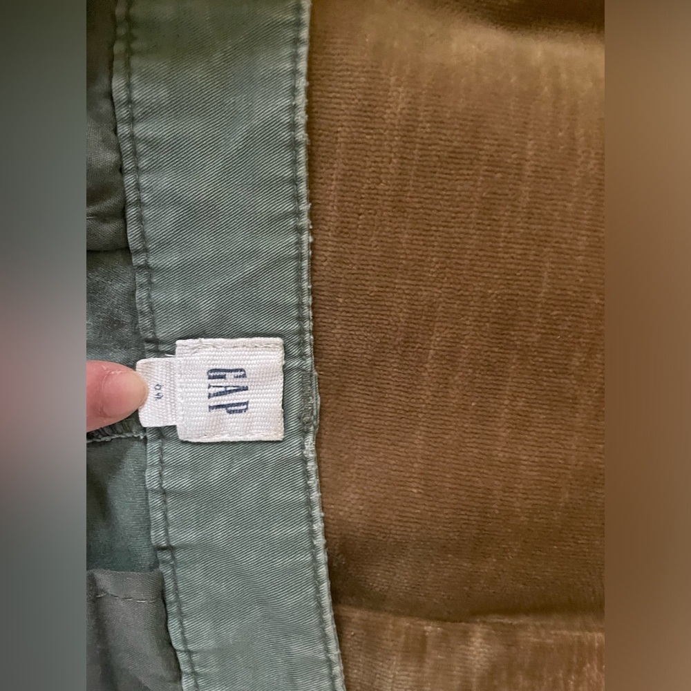 GAP Sage Green Cargo Short Utility Short Women’s Size 6 Casual Active Spring - Picture 2 of 5